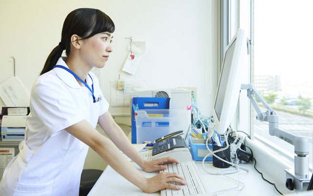 レセプト点検に役立つ資格・試験