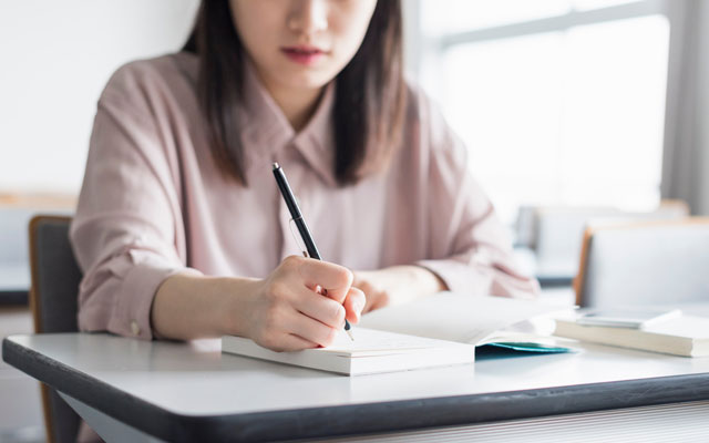 医療事務の資格は独学で取得できる？合格のコツと勉強法を解説